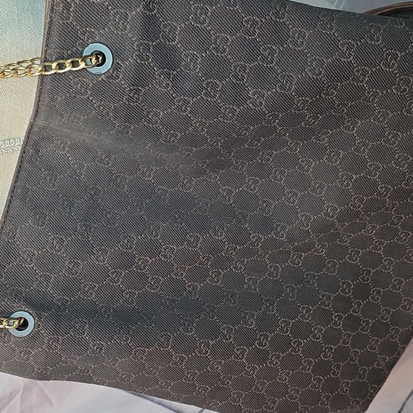Gucci Brown Shoulder Bag with Gold Chain - Picture 4 of 13